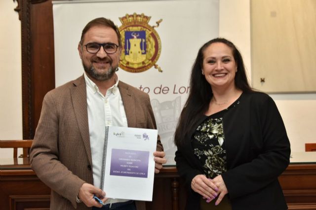 El Pleno del Ayuntamiento de Lorca debatirá la propuesta de Ordenanza Municipal sobre Mujer e Igualdad elaborada en defensa de la igualdad efectiva entre mujeres y hombres - 1, Foto 1