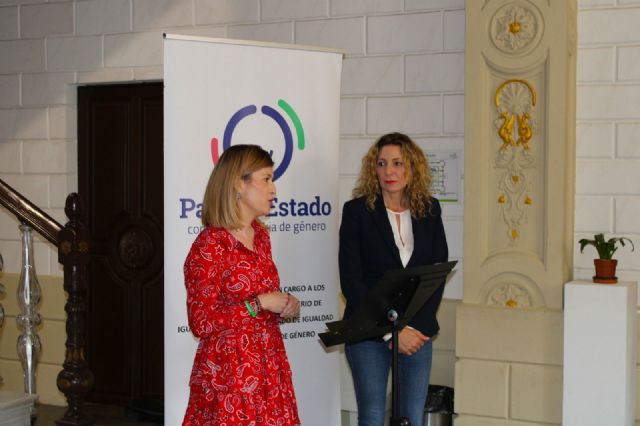 Entregan los premios de la tercera edición del concurso Al Cole con Igualdad - 2, Foto 2