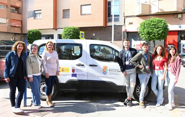El Gobierno local refuerza el equipo Molina Unidad de Urgencia y Emergencia Social con la adquisición de un nuevo vehículo - 1, Foto 1