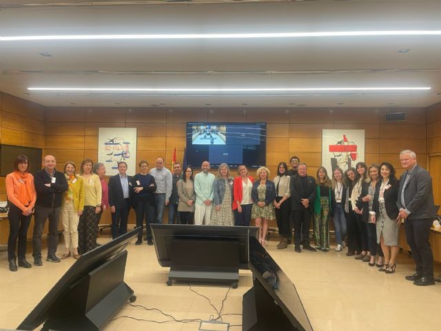 El papel del técnico en cuidados de enfermería es fundamental en los cuidados - 2, Foto 2