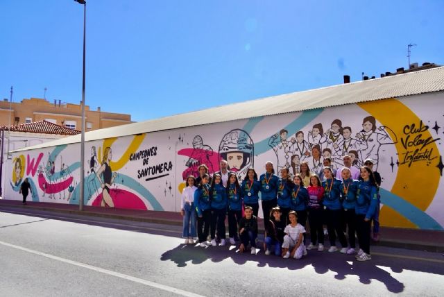 El Ayuntamiento de Santomera rinde homenaje a sus deportistas campeones con un nuevo mural - 1, Foto 1