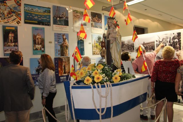 Una exposición recorre los 125 años de historia de la Romería de la Virgen del Carmen - 2, Foto 2