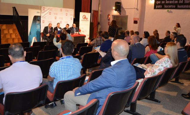 Los asociados de ASECOM se informan sobre ciberseguridad con una charla en Lorquí - 2, Foto 2