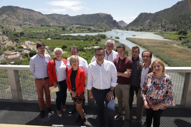 Diego Conesa: Potenciaremos las políticas públicas sanitarias, educativas y sociales para mejorar la vida en las zonas afectadas por la despoblación - 1, Foto 1
