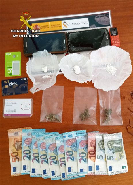 La Guardia Civil desmantela un punto de venta de droga a domicilio en Fortuna - 5, Foto 5