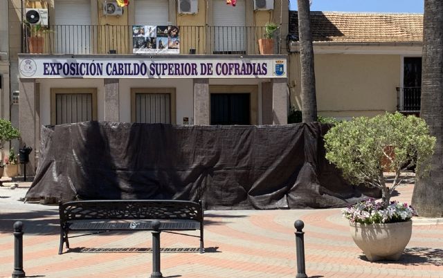 Comienzan las obras de arreglo de las fuentes de las calles Mula y Mayor - 1, Foto 1