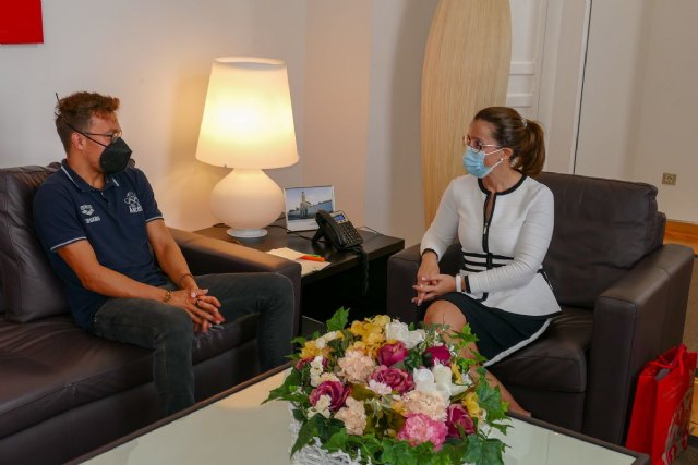 La alcaldesa felicita a Alberto Martínez tras lograr la décima plaza en el europeo de Budapest - 2, Foto 2