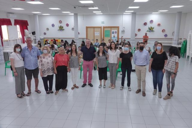 Las ganadoras del concurso de fotografía del IES Santa Lucía reciben sus premios - 1, Foto 1