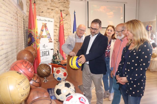 La Casa de Artesano acogerá hasta el 3 de junio una exposición monográfica de 'Balones Artesanales Jumondi' - 1, Foto 1