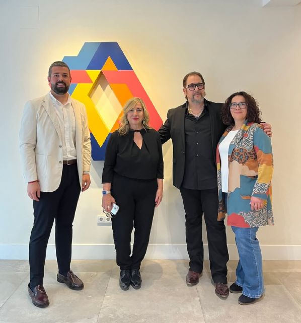 El artista calasparreño Ricardo Escavy inaugura en Valencia su nueva obra Eucromía - 1, Foto 1