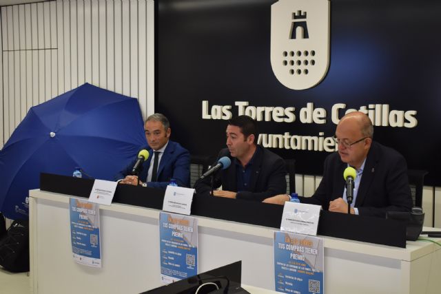 Una campaña de la Concejalía de Comercio regalará en verano bolsas de compra, mochilas y sombrillas de playa - 1, Foto 1