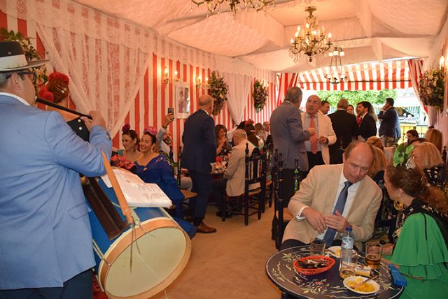 Sevilla .. Para los políticos, todo es gratis para el sevillano, la Feria cuesta cada vez más - 5, Foto 5