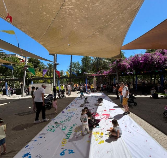 La celebración del Día Internacional de las Familias reunió a cerca de 3.000 personas en el 'Jardín de la Seda Fest' - 2, Foto 2
