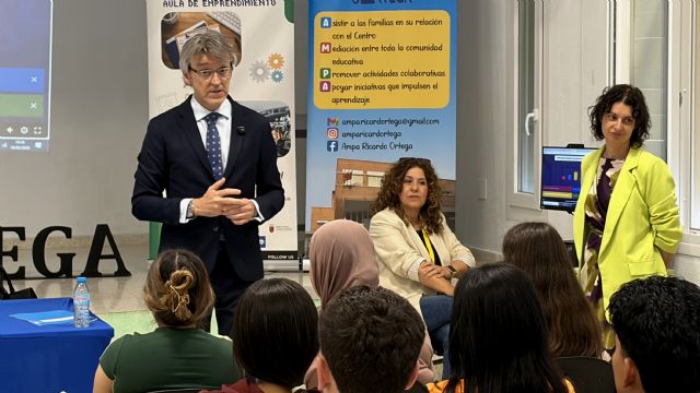 La Comunidad forma en educación tributaria a más de 3.200 estudiantes para que comprendan la importancia y el valor de los impuestos - 2, Foto 2