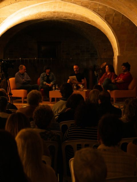 Aforo completo para el encuentro literario Hablemos de Literatura celebrado en el Museo del Vino de Bullas - 3, Foto 3