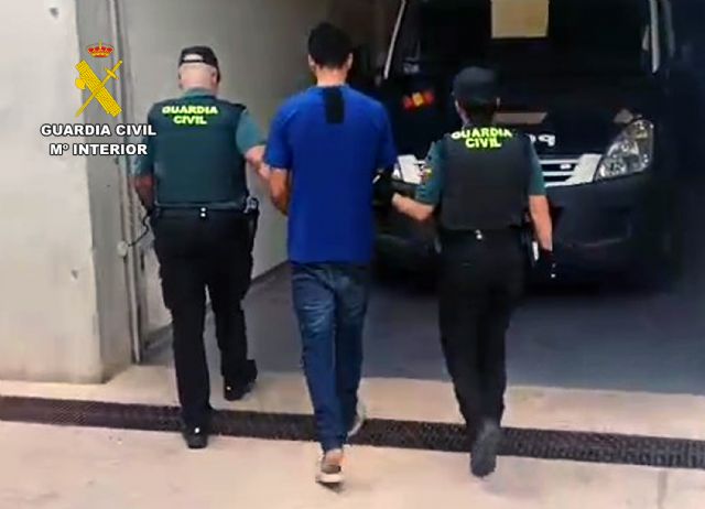 La Guardia Civil detiene en Beniel a un joven dedicado a cometer robos con violencia e intimidación - 3, Foto 3