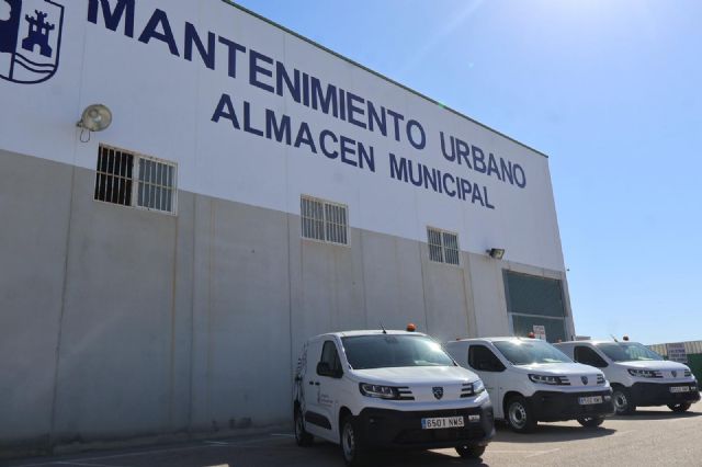 El Ayuntamiento moderniza la flota de vehículos del almacén municipal - 2, Foto 2