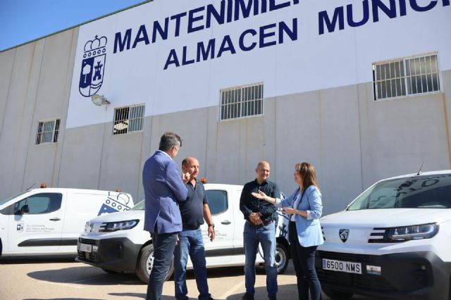 El Ayuntamiento moderniza la flota de vehículos del almacén municipal - 3, Foto 3