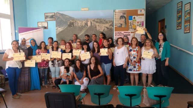 50 alumnos del programa de inserción socio-laboral de Columbares culminan su formación con éxito - 1, Foto 1