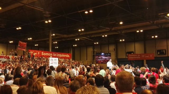 Asun Molina participó como delegada en un 39° Congreso del PSOE para liderar desde la izquierda el cambio en España - 2, Foto 2