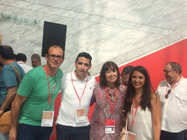 Asun Molina participó como delegada en un 39° Congreso del PSOE para liderar desde la izquierda el cambio en España - 4, Foto 4