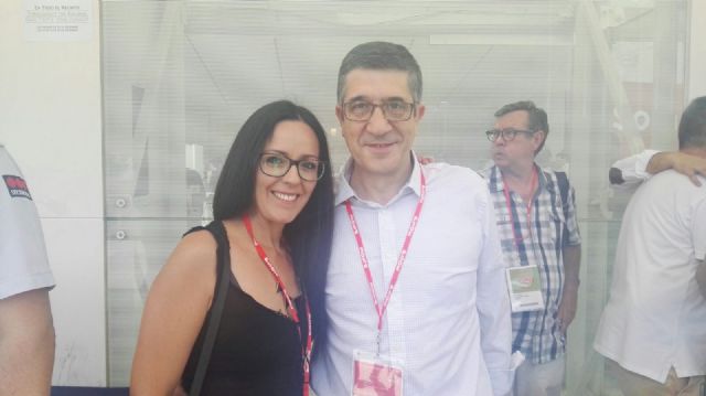 Asun Molina participó como delegada en un 39° Congreso del PSOE para liderar desde la izquierda el cambio en España - 5, Foto 5