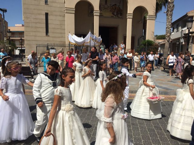 Los niños de comunión procesionan con motivo del Corpus Christi en San Pedro y Lo Pagán - 4, Foto 4