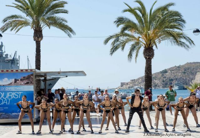 Cartagena pasa veinticuatro horas mirando al mar por una causa benefica - 1, Foto 1