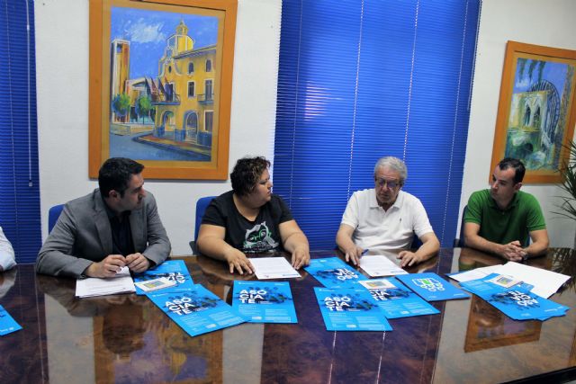 La Asociación de Comerciantes de Alcantarilla y la Asociación Regional de Familias Numerosas de la Región de Murcia (FANUMUR) firman convenio de colaboración - 3, Foto 3