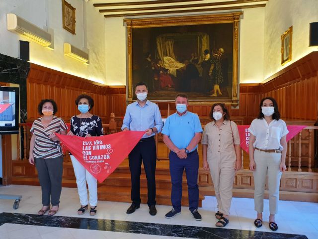 Los pañuelos festeros solidarios recaudan 19.440 euros - 1, Foto 1