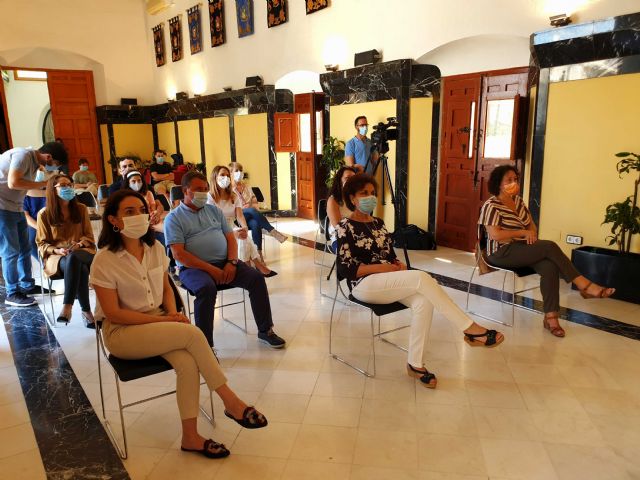 Los pañuelos festeros solidarios recaudan 19.440 euros - 5, Foto 5