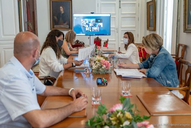 El Ayuntamiento recibe 300 solicitudes de empresas para la exención del recibo del agua y basura - 1, Foto 1
