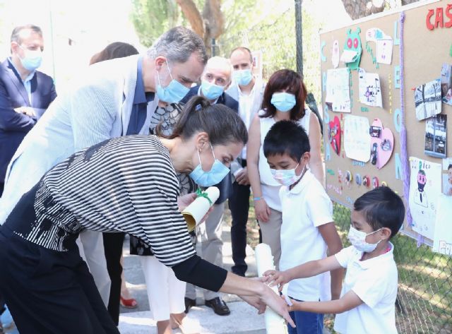 SS.MM. los Reyes visitan la Aldea Infantil SOS de Madrid - 4, Foto 4