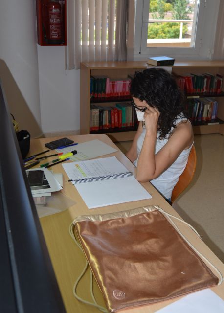 La sala de consulta de la biblioteca municipal, ya a disposición de sus usuarios - 3, Foto 3