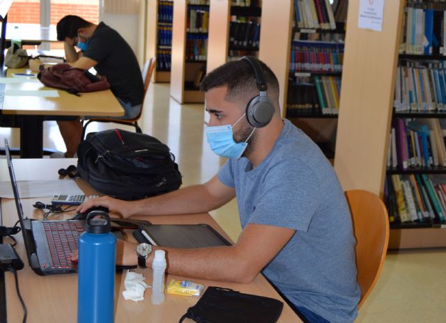 La sala de consulta de la biblioteca municipal, ya a disposición de sus usuarios - 4, Foto 4