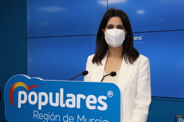 El PP pide a Celaá que rectifique la decisión de pasar de curso con suspensos - 1, Foto 1