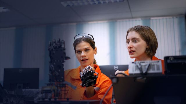 Tecnologías para combatir el bullying, ahorrar 10.000L de agua en casa al año o predecir el éxito de tratamientos médicos, entre los semifinalistas de los eAwards España 2024 - 1, Foto 1