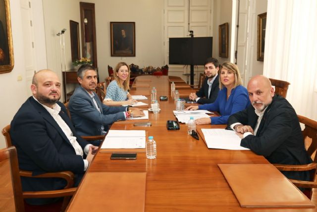 La Junta de Portavoces da un mes de plazo al Ministerio para que responda por escrito a los compromisos sobre el campamento de inmigrantes - 1, Foto 1