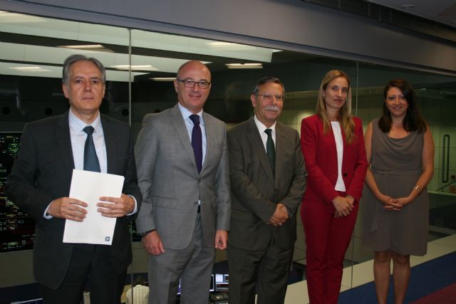 El consejero de Desarrollo Económico visita la sede social de Red Eléctrica Española en Madrid - 1, Foto 1