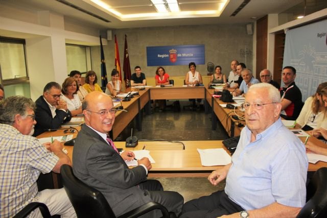Comienzan las reuniones para preparar la participación ciudadana en los presupuestos regionales de 2017 - 1, Foto 1