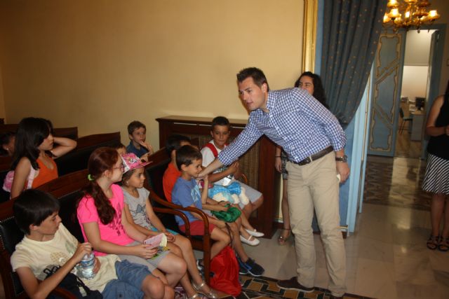 Los niños de la Escuela Municipal de Verano visitan el Ayuntamiento - 3, Foto 3