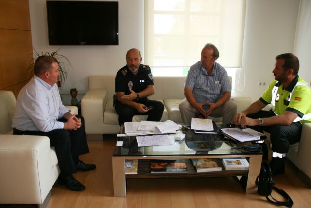 Town Hall and Unipublic meet to coordinate the security and emergency device on the occasion of the 10th stage of the Tour of Spain that will pass through Totana on 29 August, Foto 3