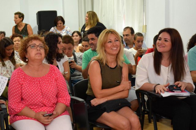 La alcaldesa de Campos del Río inaugura la exposición ‘Una escuela para mejorar el medio ambiente’ - 5, Foto 5