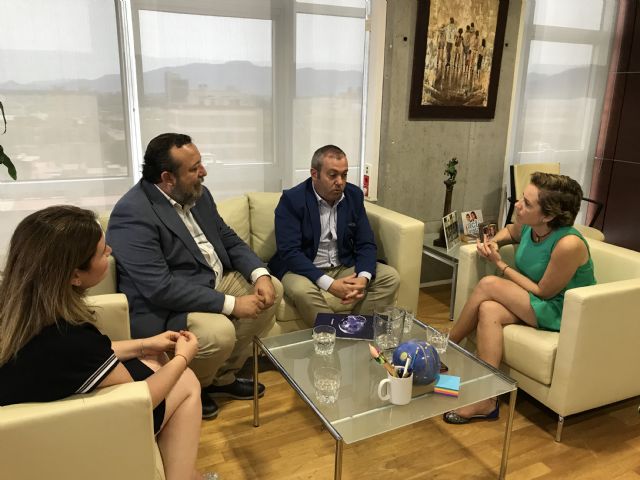 Vigilio, el vigilante que pretende ayudar a los niños con cáncer, llegará a los centros educativos de la Región - 1, Foto 1