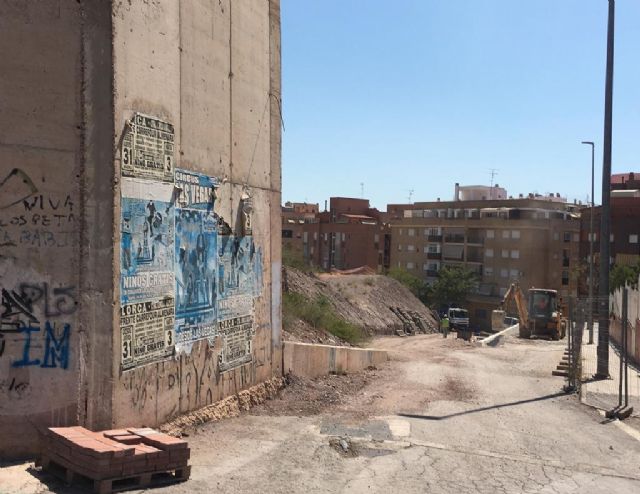 El ensanche de la calle Periodistas permitirá conectar el barrio de La Viña con el de Cristo Rey y La Salud - 1, Foto 1