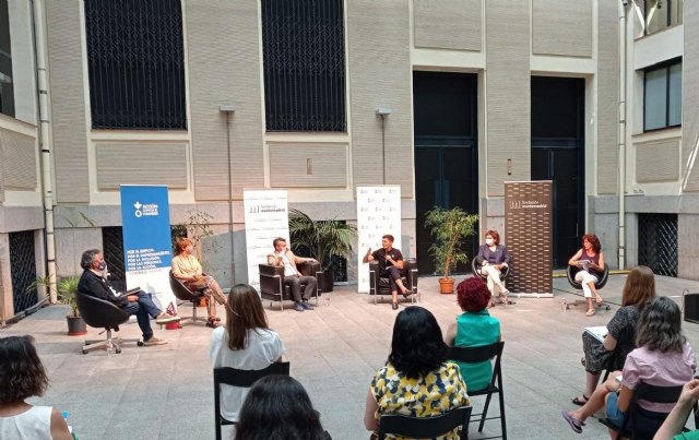 Momento de la jornada “Diálogo Alimentación y empleo” (de izquierda a derecha): Antonio Vargas, Belén García, Cristóbal Sánchez, Luis González, Carmen Gayo y Pilar Moreno., Foto 1