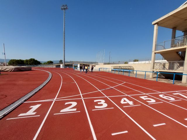 Renovada la pista de atletismo del polideportivo Manuel Ruiz Pérez de Alcantarilla - 1, Foto 1