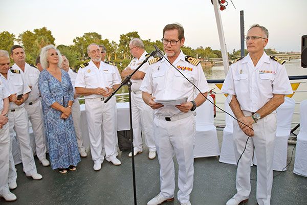 La Onomástica de la Virgen del Carmen estuvo presidida por el Comandante Naval de Sevilla el Capitán de Navío, José Daniel González-Aller Lacalle - 5, Foto 5