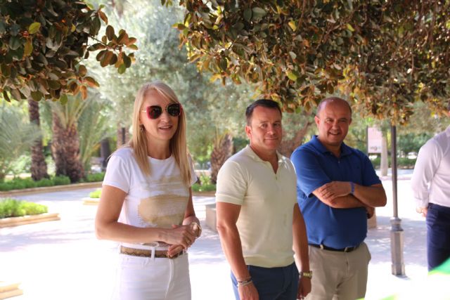 El Ayuntamiento de Alhama pone en marcha el nuevo servicio derecogida de residuos y limpieza viaria - 3, Foto 3