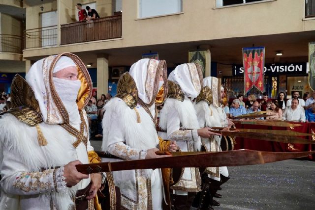 El Gran Desfile de Moros y Cristianos contó con un 20% más de público que en años anteriores - 1, Foto 1